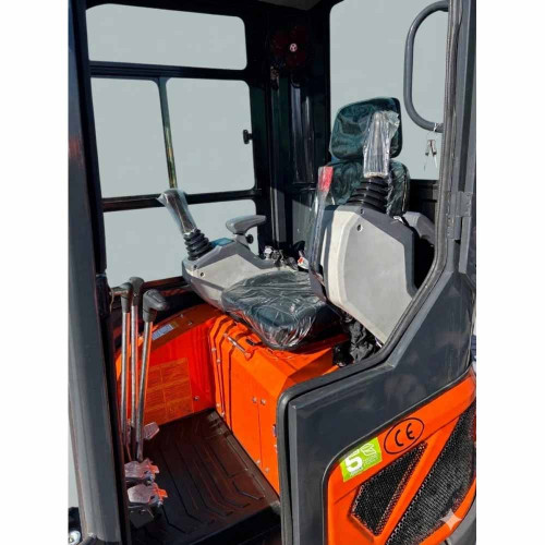 Міні-екскаватор GTM G-Tex 1800NC з кабіною (1800 кг/2,13 м)